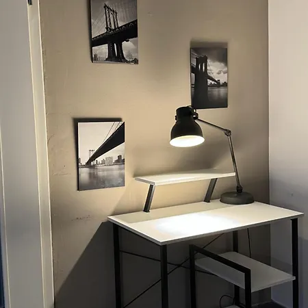 Δωμάτια σε οικογενειακή κατοικία Office Modern Naehe Hauptbahnhof