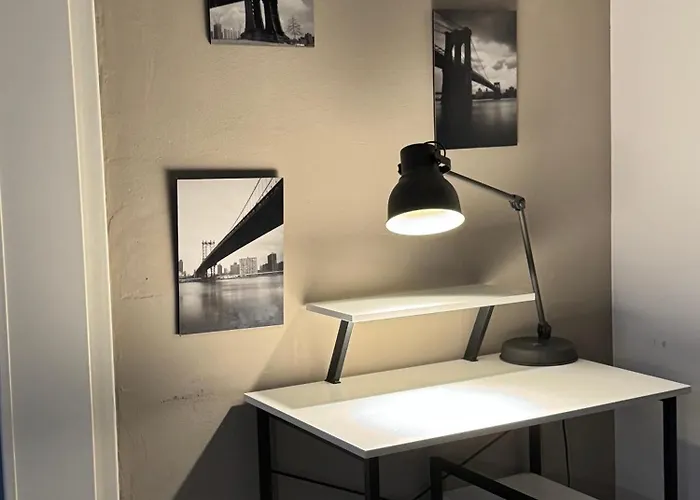 Homestay Office Modern Naehe Hauptbahnhof